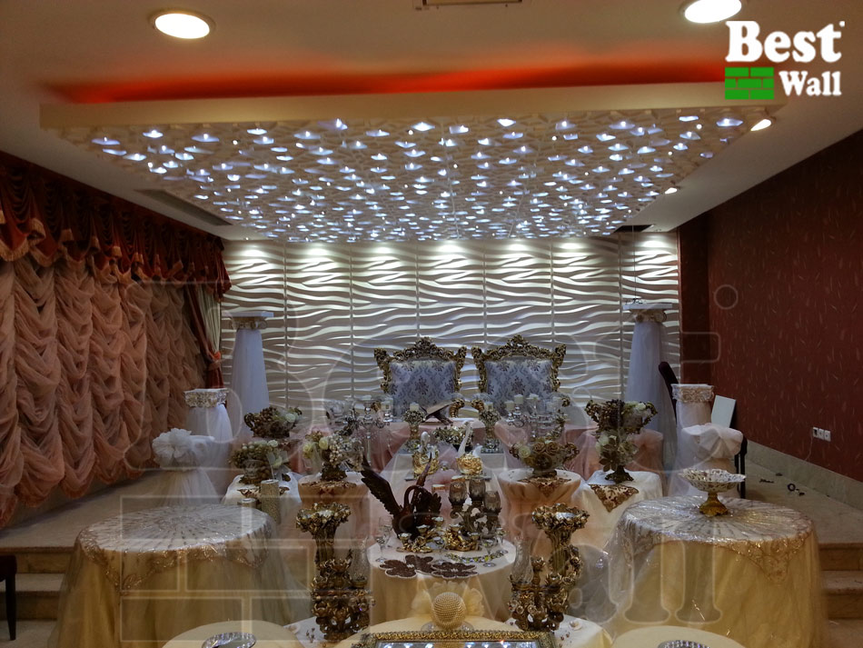 سقف پوش دکوراتیو و نورپردازی شده تالار مفرح بانک صادرات در تهران
